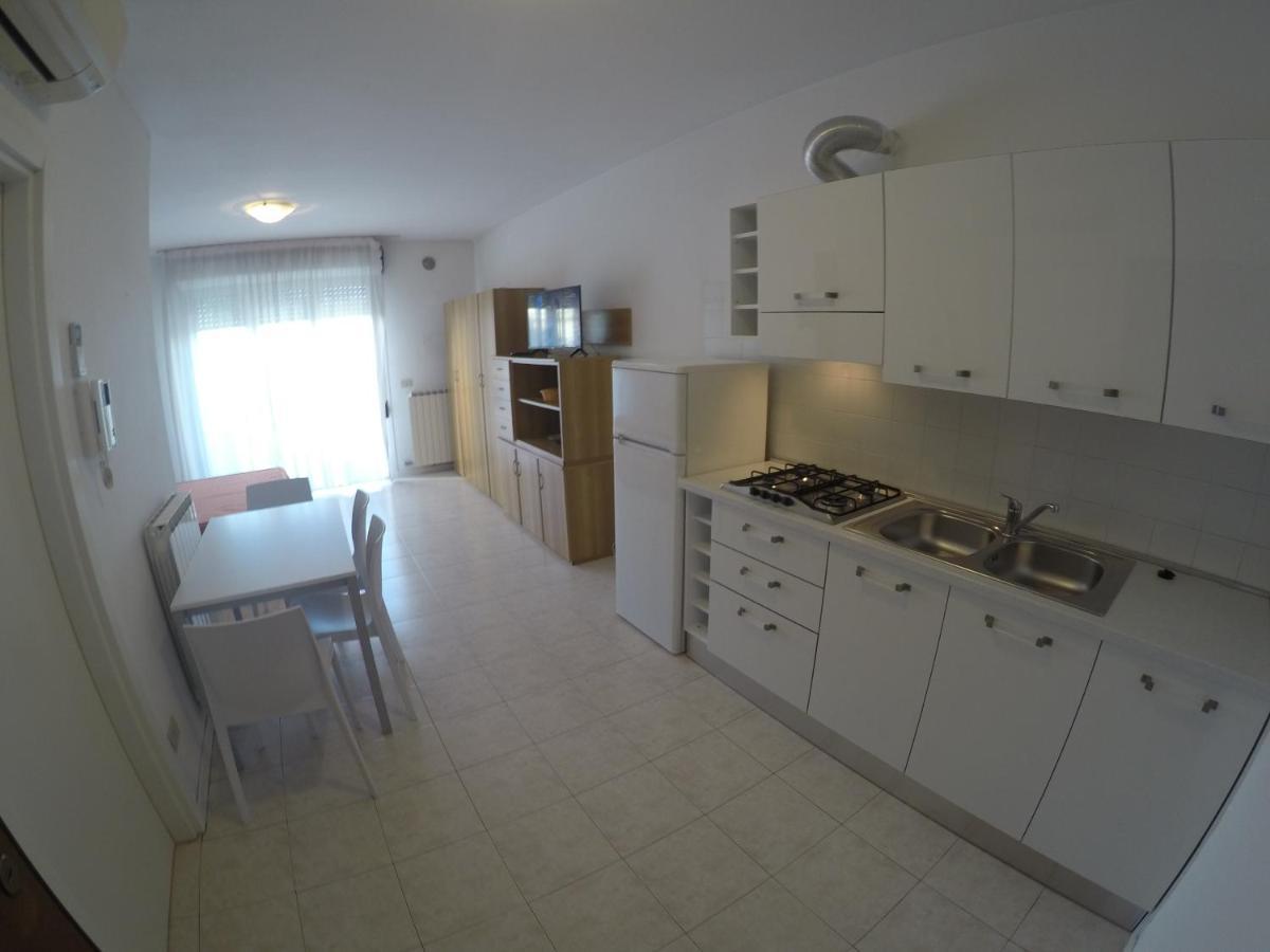 Monolocale Colombo - Agenzia Cocal Apartment *
